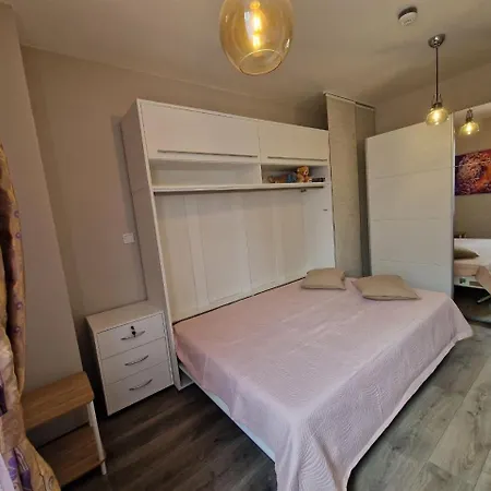 Art 2 I Free Parking I Terrace Apartment *