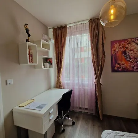 Art 2 I Free Parking I Terrace Apartment *
